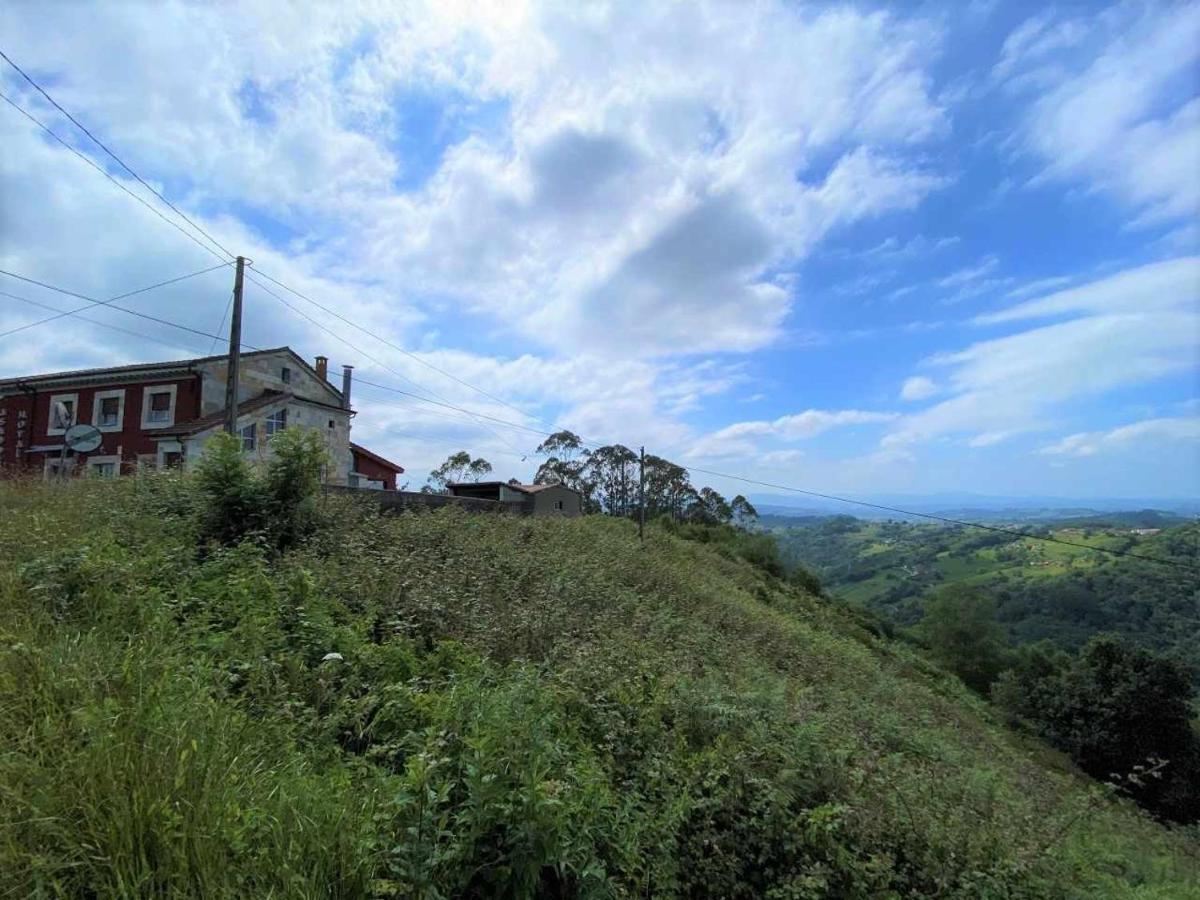 BimenesCasa Noval Zona Rural En El Centro De Asturiasアパートメント エクステリア 写真