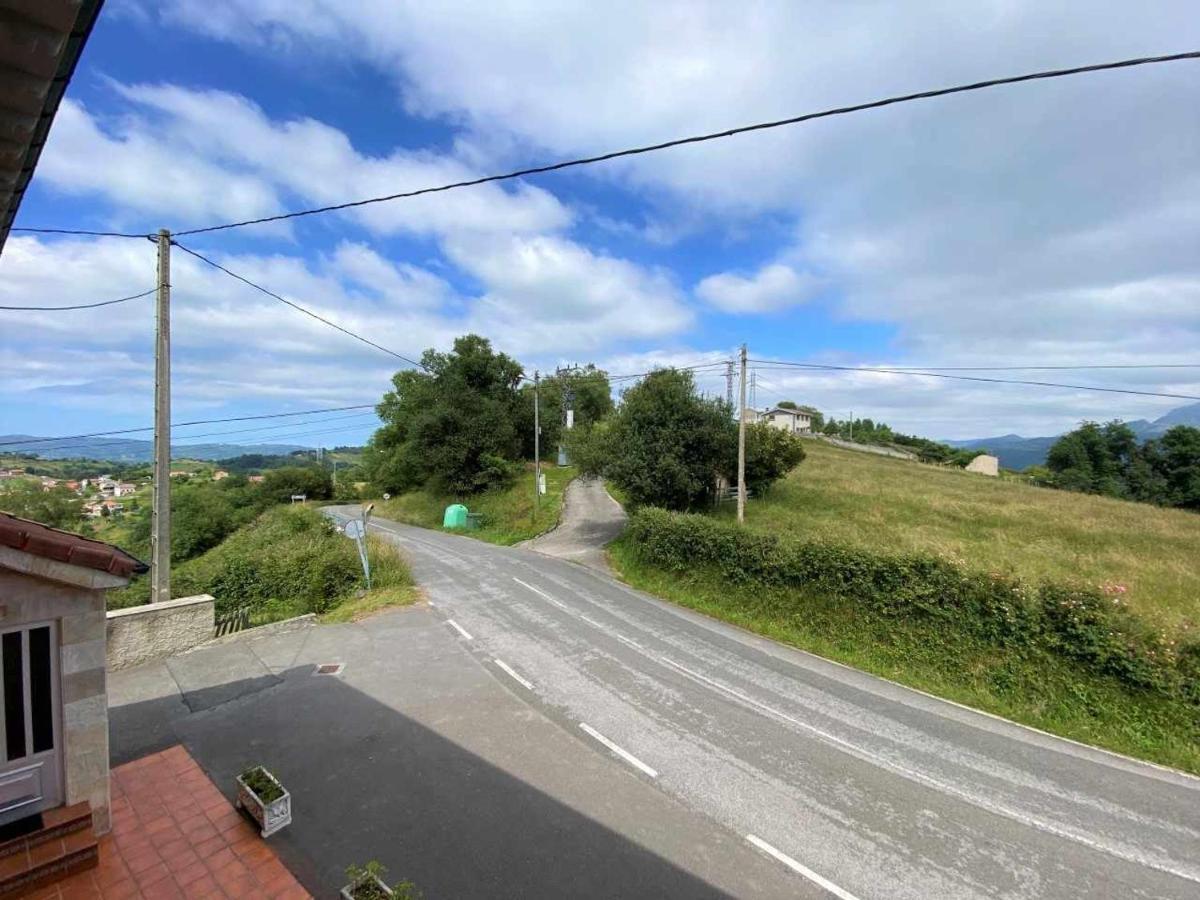 BimenesCasa Noval Zona Rural En El Centro De Asturiasアパートメント エクステリア 写真